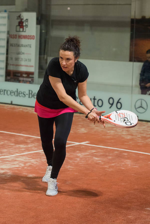 Las mejores imágenes del Torneo Leonoticias de pádel celebrado durante el fin de semana en las instalaciones de Pádel Park