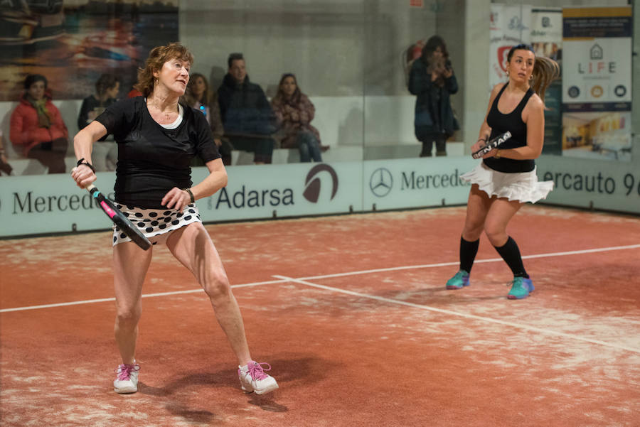 Las mejores imágenes del Torneo Leonoticias de pádel celebrado durante el fin de semana en las instalaciones de Pádel Park