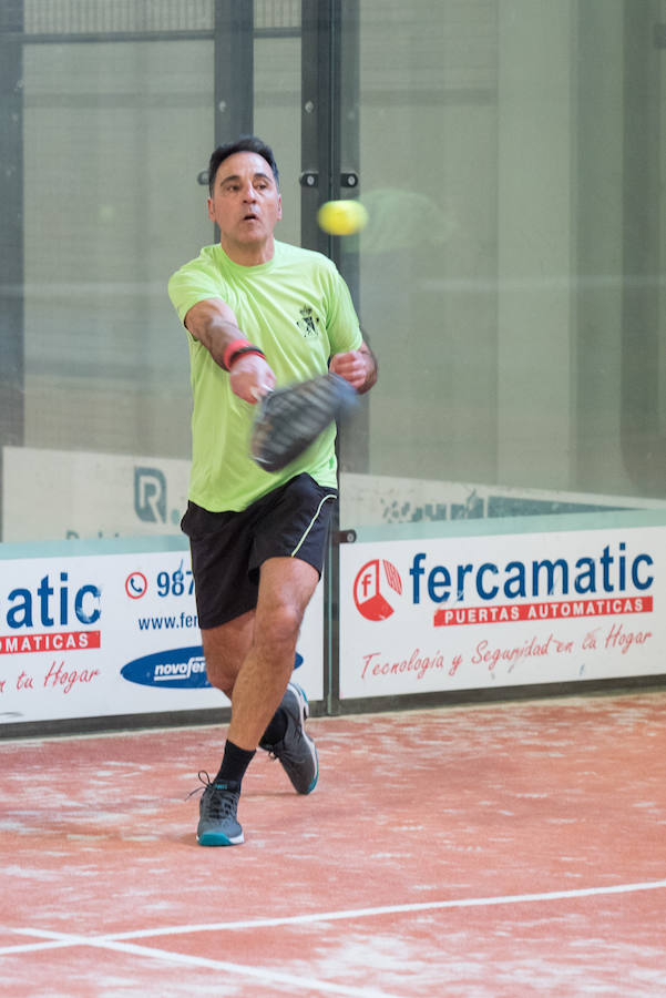 Las mejores imágenes del Torneo Leonoticias de pádel celebrado durante el fin de semana en las instalaciones de Pádel Park