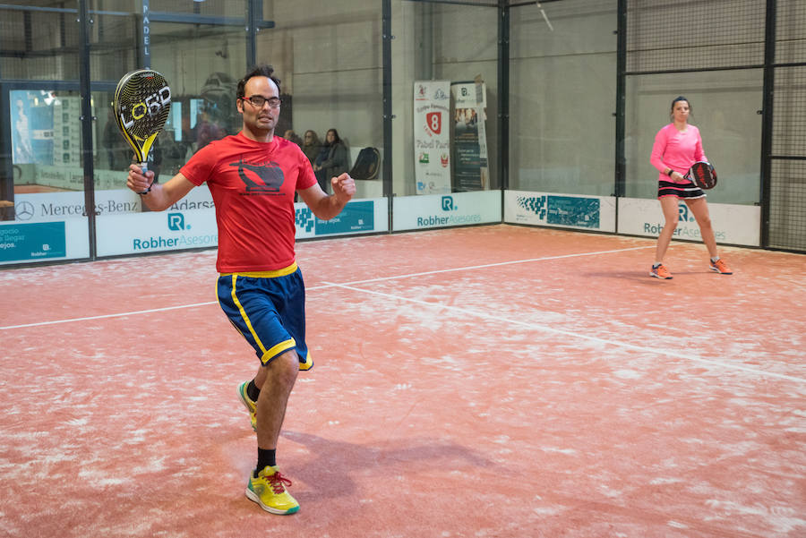 Las mejores imágenes del Torneo Leonoticias de pádel celebrado durante el fin de semana en las instalaciones de Pádel Park