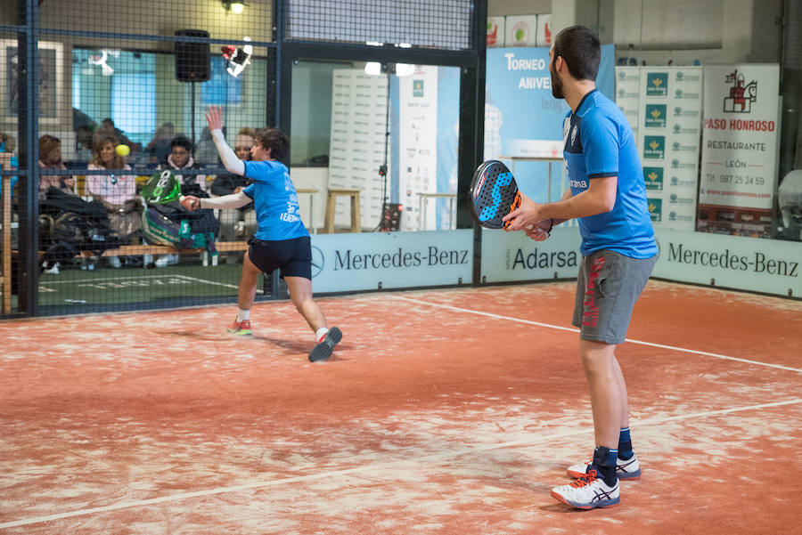 Las mejores imágenes del Torneo Leonoticias de pádel celebrado durante el fin de semana en las instalaciones de Pádel Park