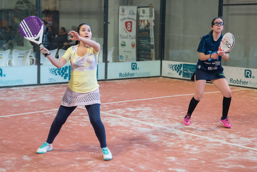 Las mejores imágenes del Torneo Leonoticias de pádel celebrado durante el fin de semana en las instalaciones de Pádel Park