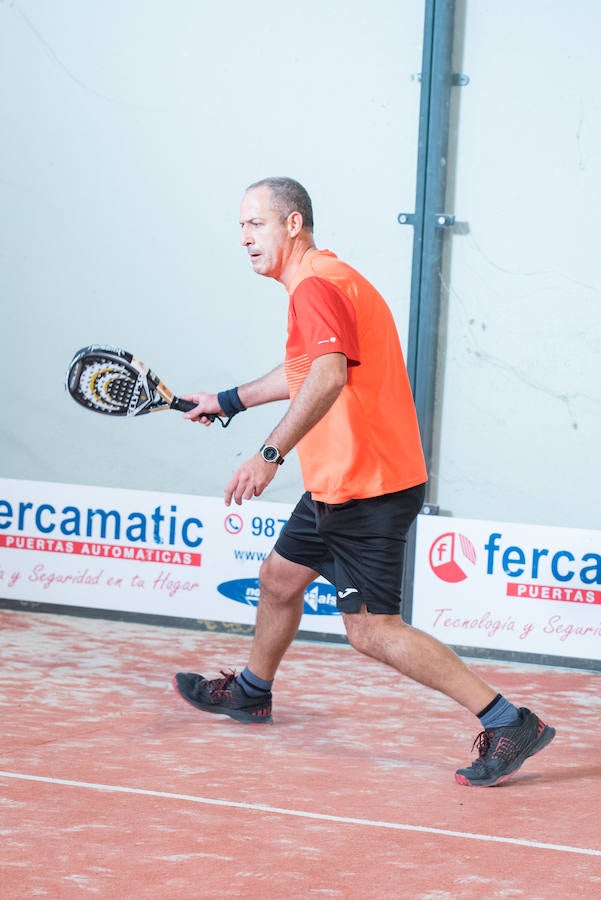 Las mejores imágenes del Torneo Leonoticias de pádel celebrado durante el fin de semana en las instalaciones de Pádel Park