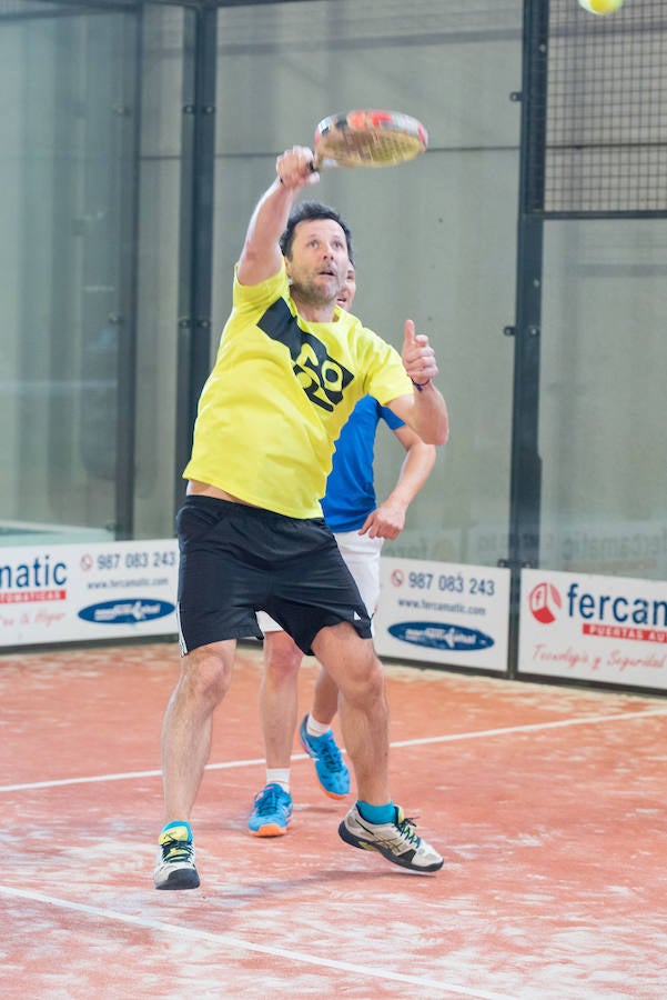 Las mejores imágenes del Torneo Leonoticias de pádel celebrado durante el fin de semana en las instalaciones de Pádel Park