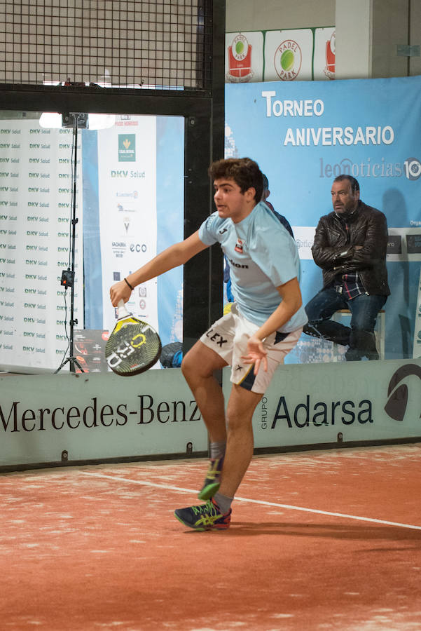 Las mejores imágenes del Torneo Leonoticias de pádel celebrado durante el fin de semana en las instalaciones de Pádel Park