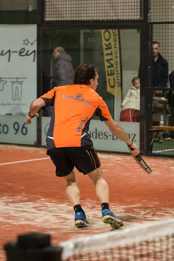 Las mejores imágenes del Torneo Leonoticias de pádel celebrado durante el fin de semana en las instalaciones de Pádel Park