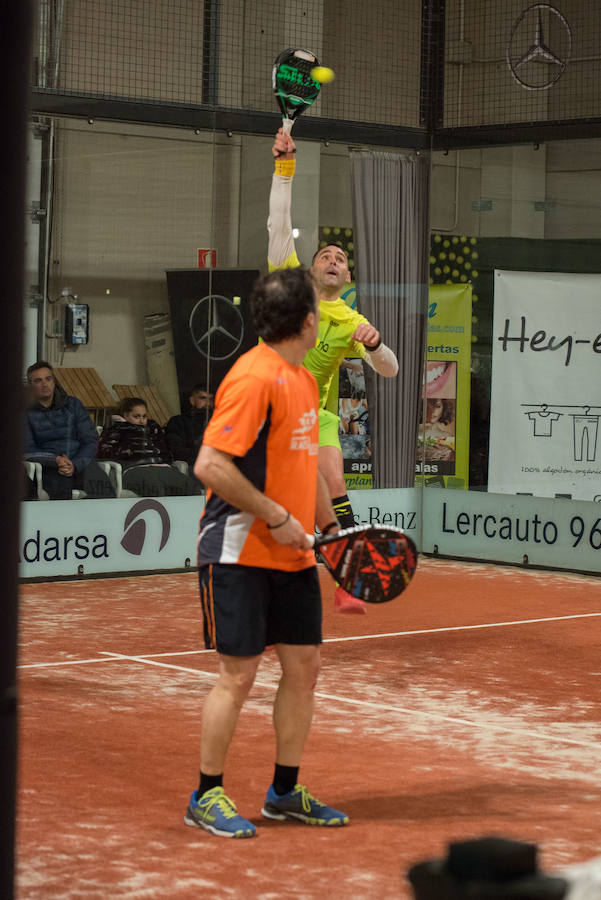 Las mejores imágenes del Torneo Leonoticias de pádel celebrado durante el fin de semana en las instalaciones de Pádel Park
