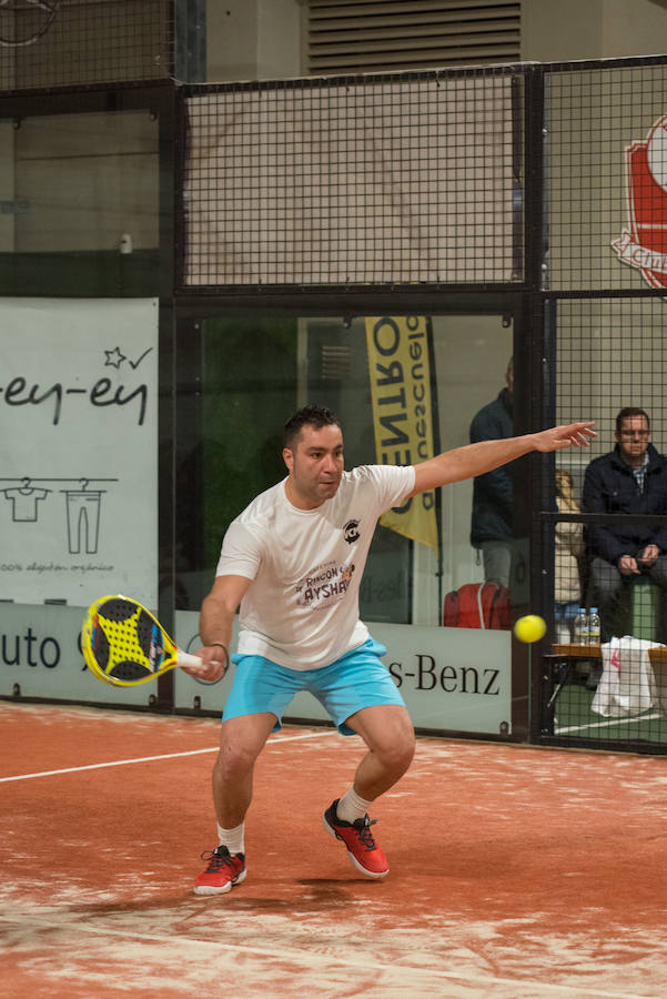 Las mejores imágenes del Torneo Leonoticias de pádel celebrado durante el fin de semana en las instalaciones de Pádel Park