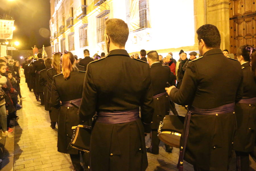 Fotos: El Rosario de Pasión recorre León