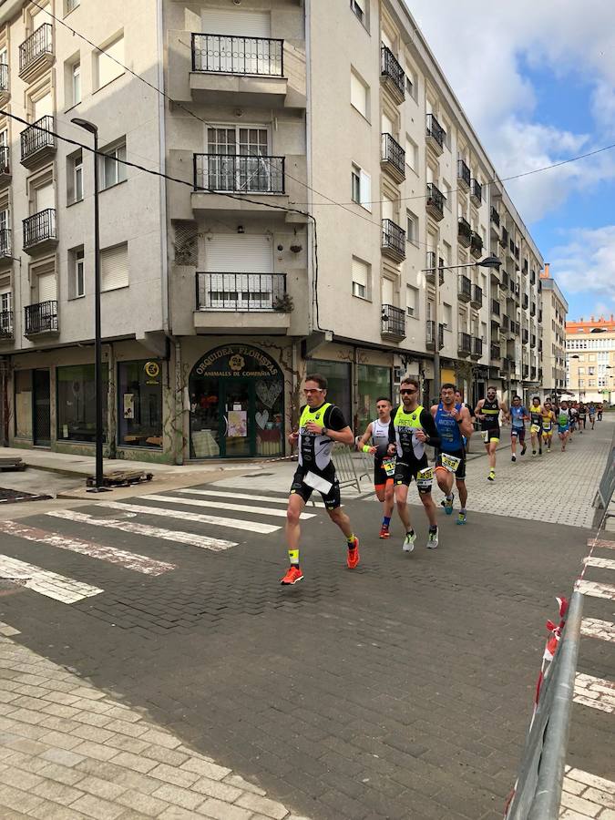 Fotos: El TriLeón, en Boiro