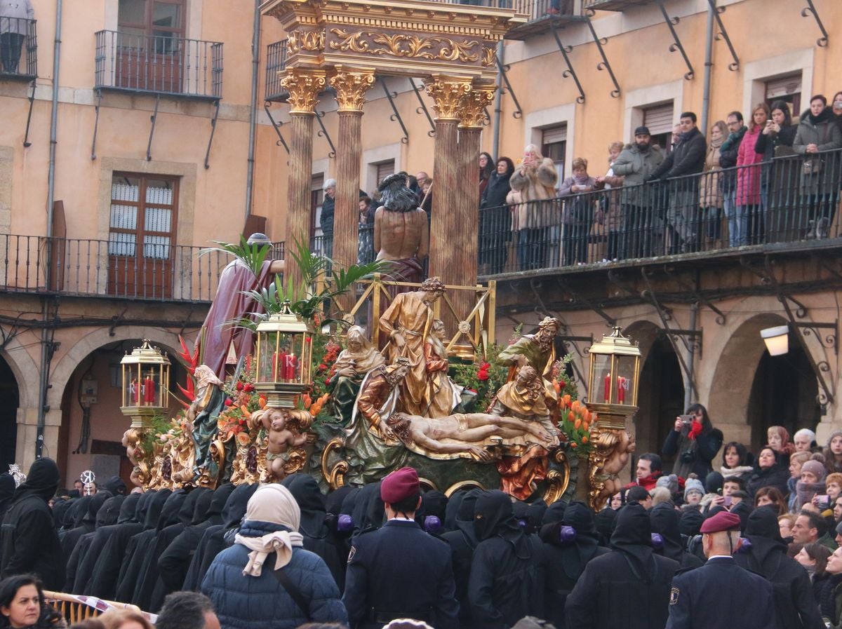 Fotos: Acto del Encuentro en la Plaza Mayor de León