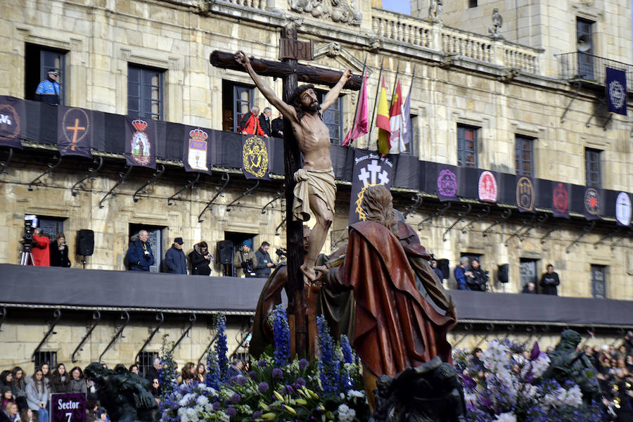 Fotos: La Procesión de los Pasos recorre León