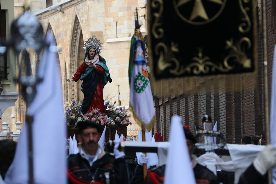 Fotos: Procesión Camino de la Luz