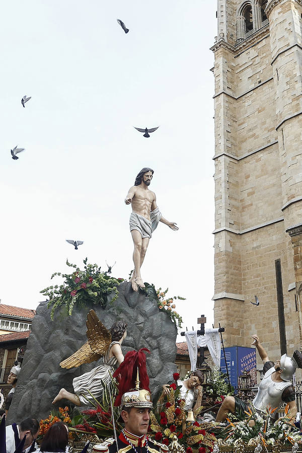 Fotos: La Resurrección cierra la Semana Santa leonesa