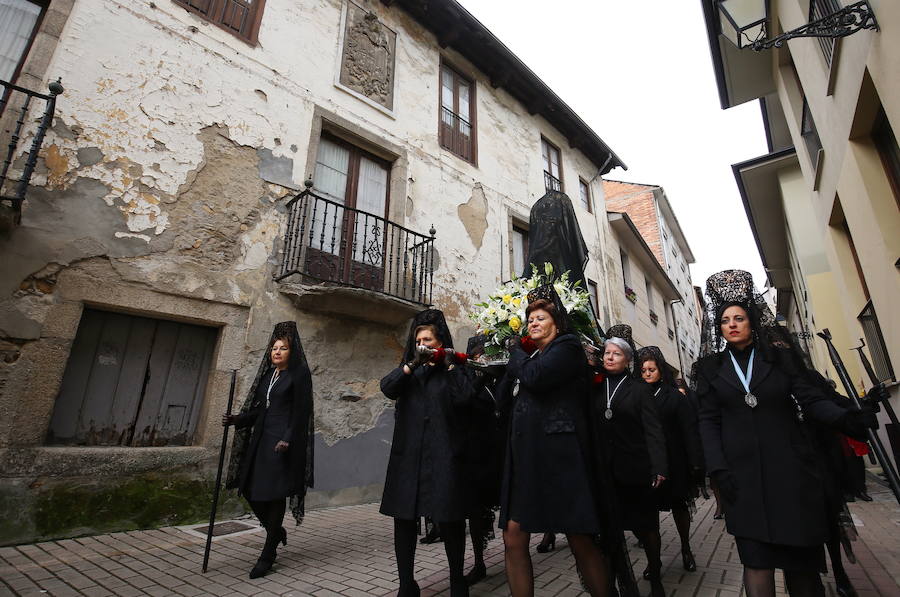 Fotos: Procesión de Domingo de Resurrección en Ponferrada