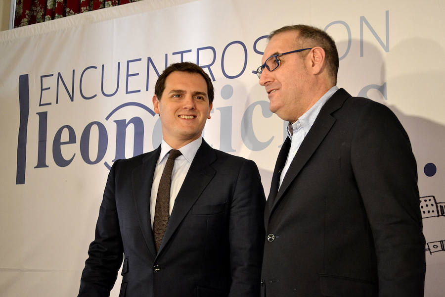 Fotos: Desayuno con Albert Rivera