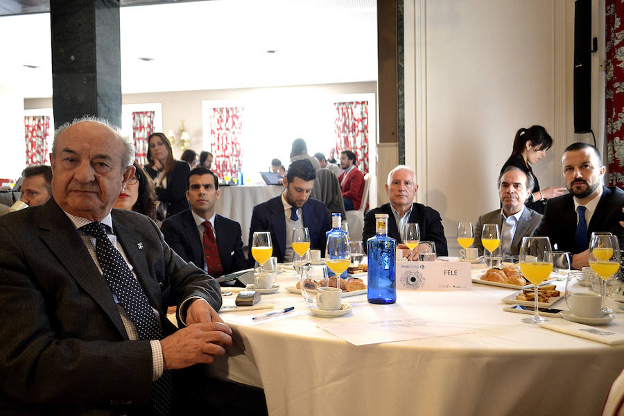 Fotos: Desayuno con Albert Rivera