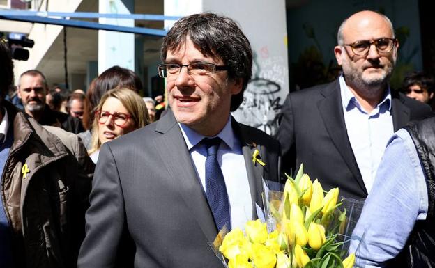 El tribunal alemán cuestiona también el delito de malversación contra Puigdemont