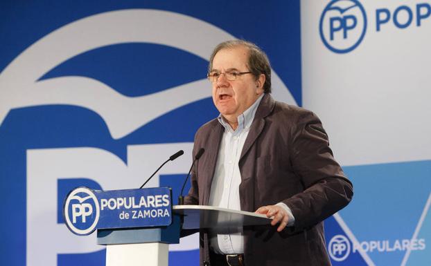 Juan Vicente Herrera abre la convención sectorial del PP sobre Medio Rural y Reto Demográfico