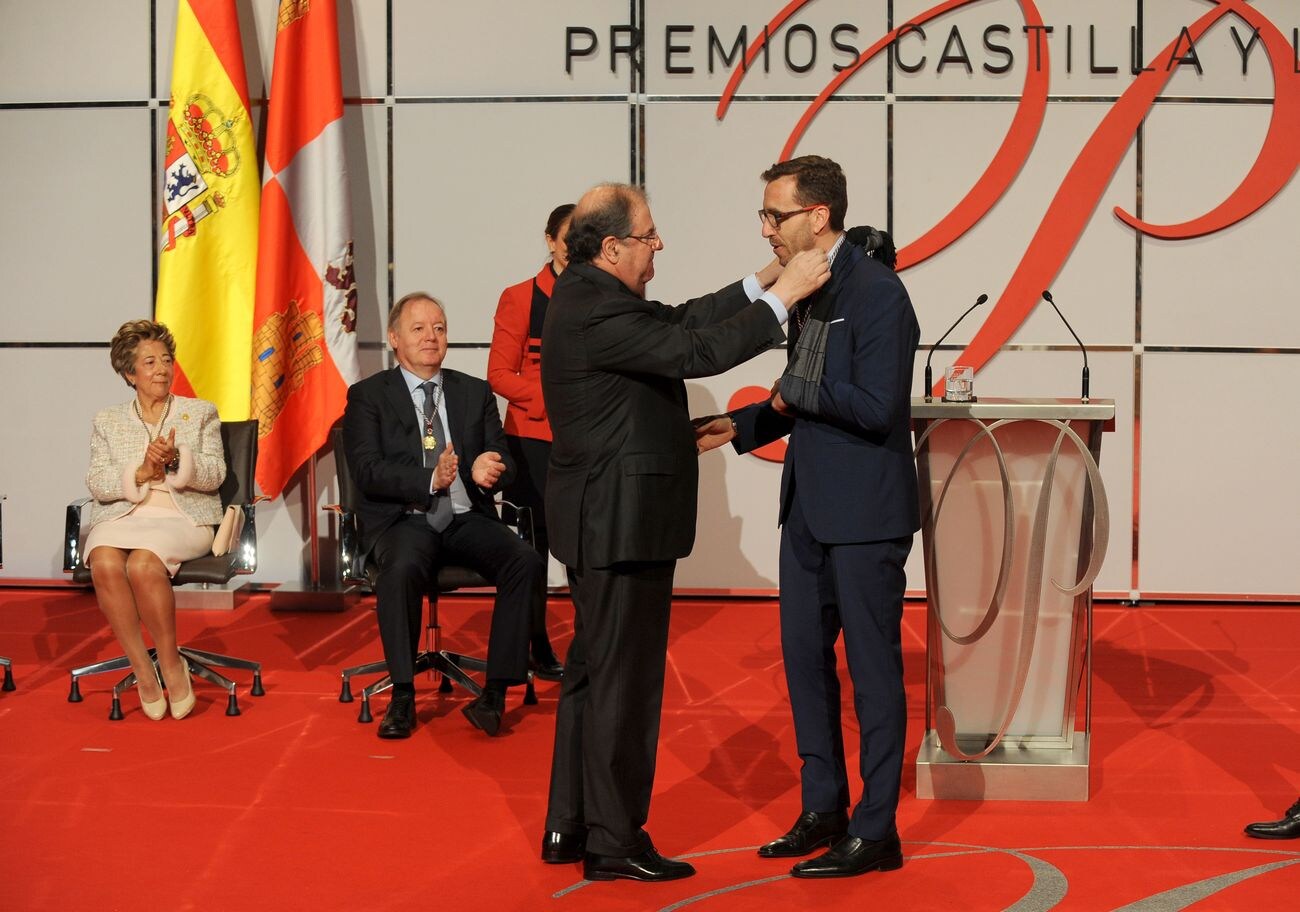 El leonés Juanín García se ha convertido en uno de los protagonistas en la entrega de premios de Castilla y León