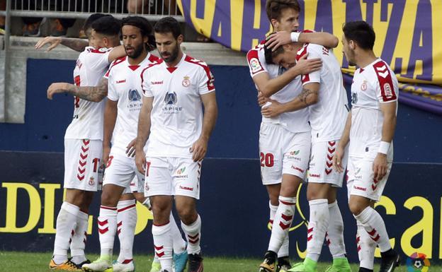 La Cultural celebra uno de los goles de las remontadas.