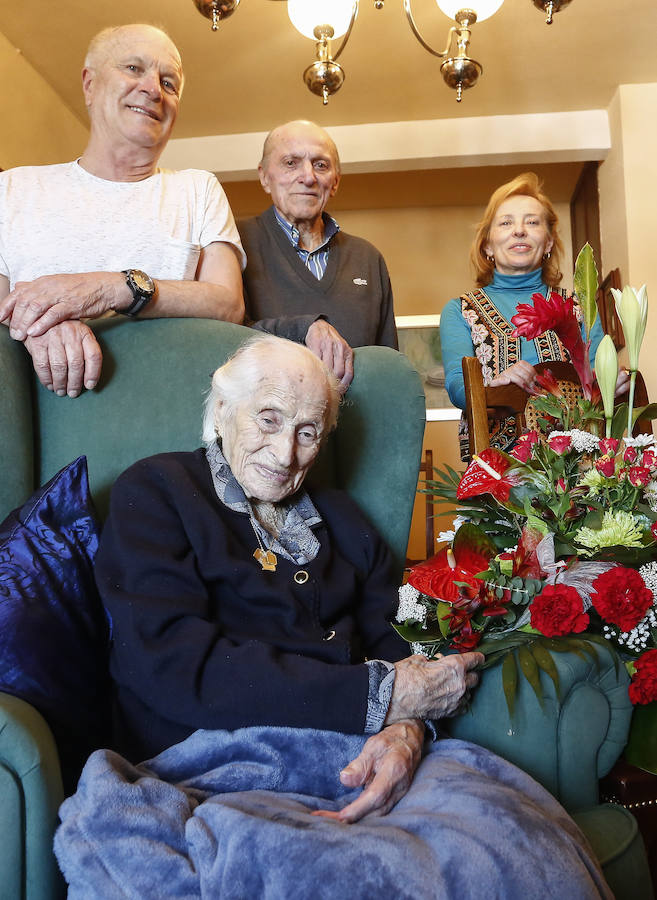 Fotos: Áurea Álvarez cumple 109 años