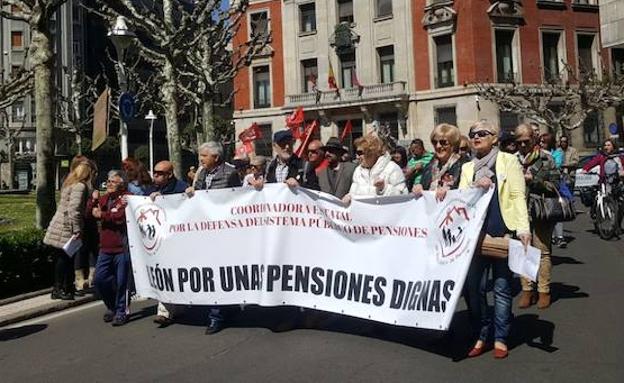 La manifestación, por las calles de León.