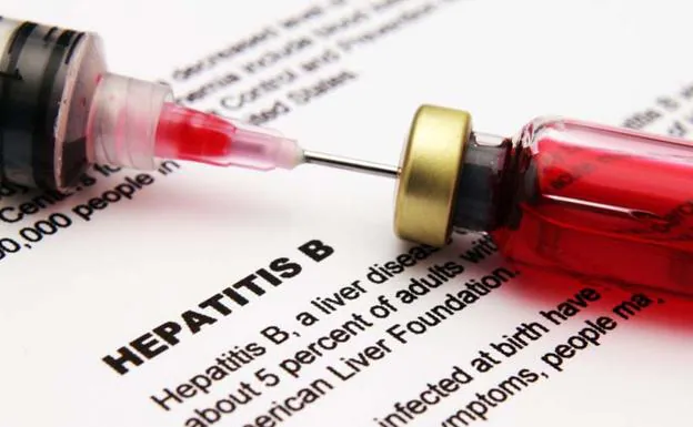 Sanidad elimina la vacunación de la hepatitis B en recién nacidos y sólo la mantiene en bebés de madres portadoras