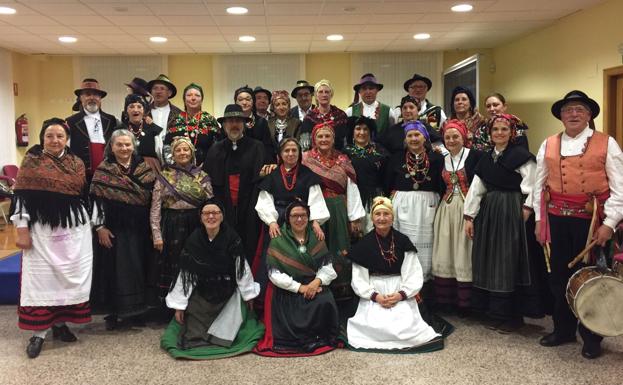 Villaquilambre celebra 'Los Mayos'