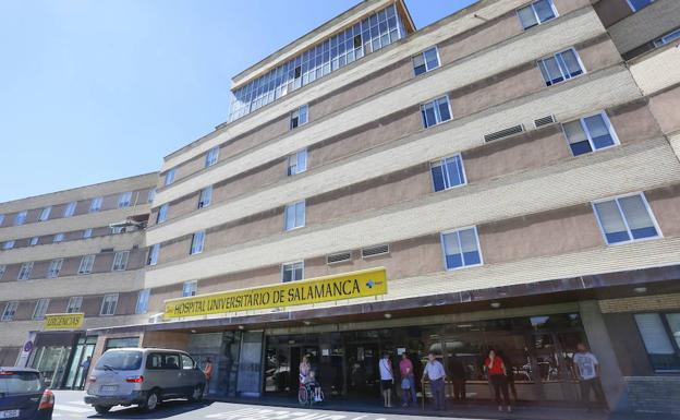 Fachada del Hospital Universitario de Salamanca.
