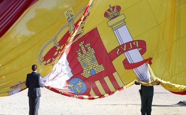 Homenaje a la bandera española. 