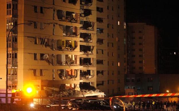 El atentado en la casa cuartel de Burgos se produjo de noche, mientras dormían 117 personas, de las que 42 eran niños.