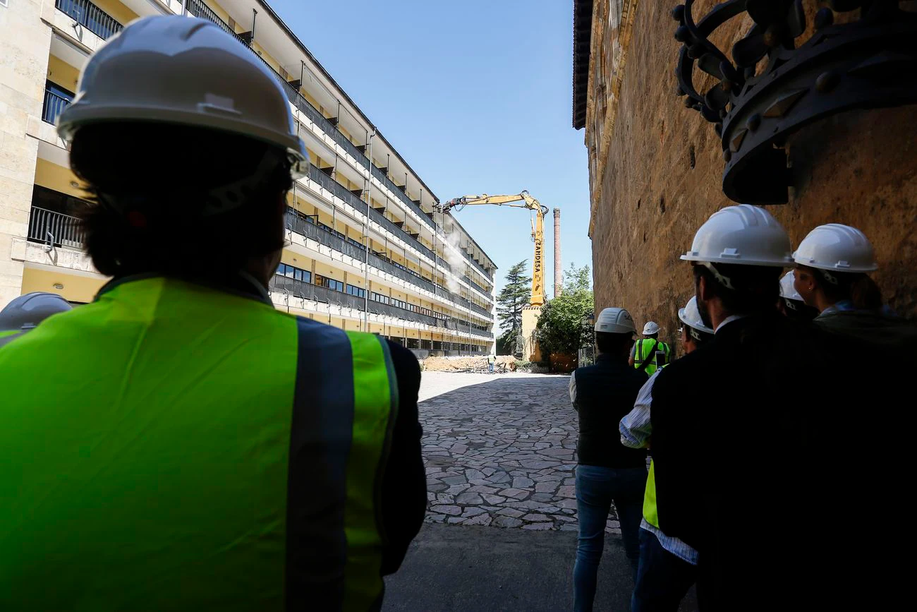 Demolición de la parte trasera del Parador de San Marcos en León