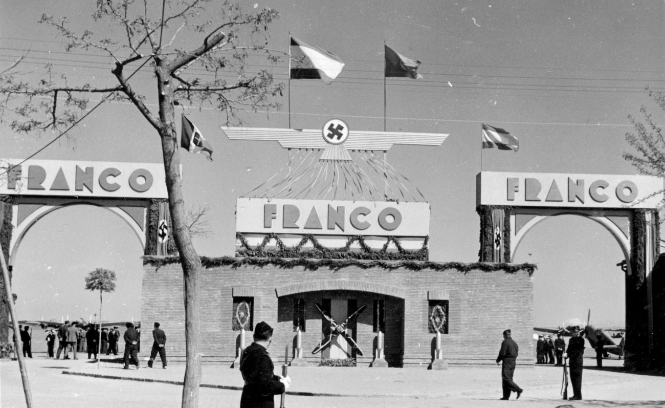 El 22 de mayo de 1939 los soldados alemanes de la Legión Cóndor se retiraban de la península y lo hacían desde León | Coincidiendo con el aniversario salen a la luz fotos inéditas recuperadas por el coleccionista leonés José Luis García Maraña