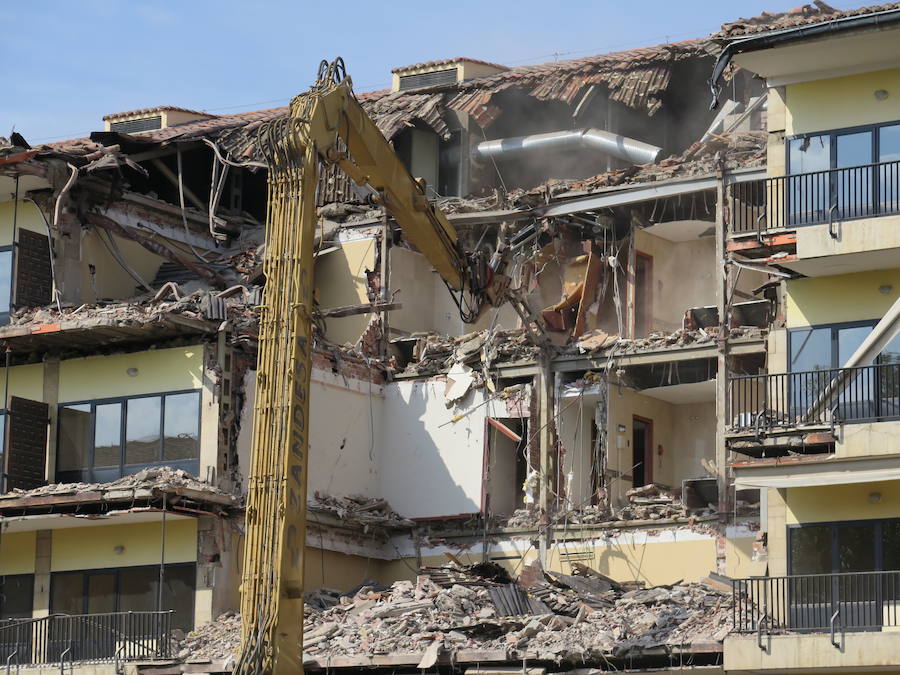 Fotos: Curiosos en las obras de demolición de San Marcos