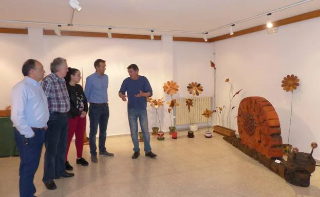 La Robla expone las obras del escultor Juan de Dios