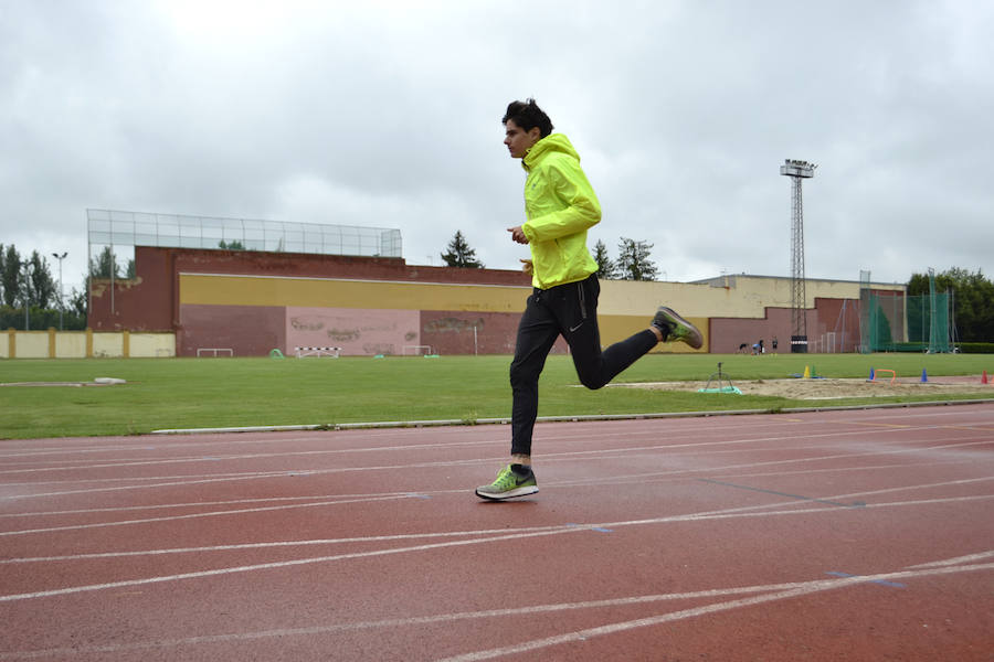 Fotos: Roberto Aláiz vuelve a los tartanes