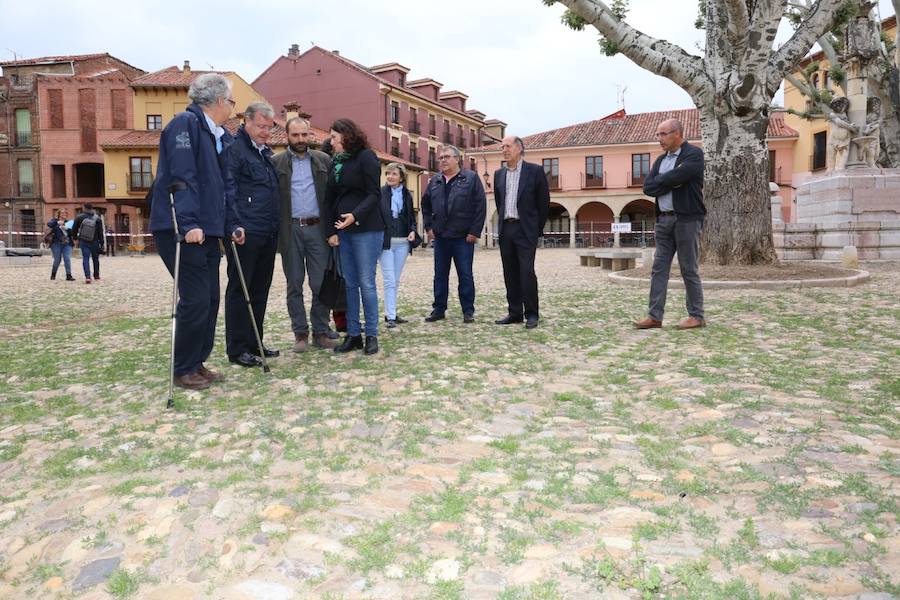 Fotos: Visita a las obras de la Plaza del Grano