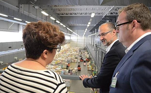 Luis Fuentes visita Mercadona en Villadangos.