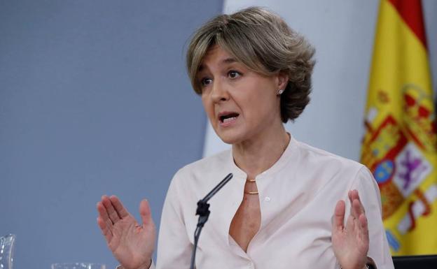 Isabel García Tejerina, durante una rueda de prensa.