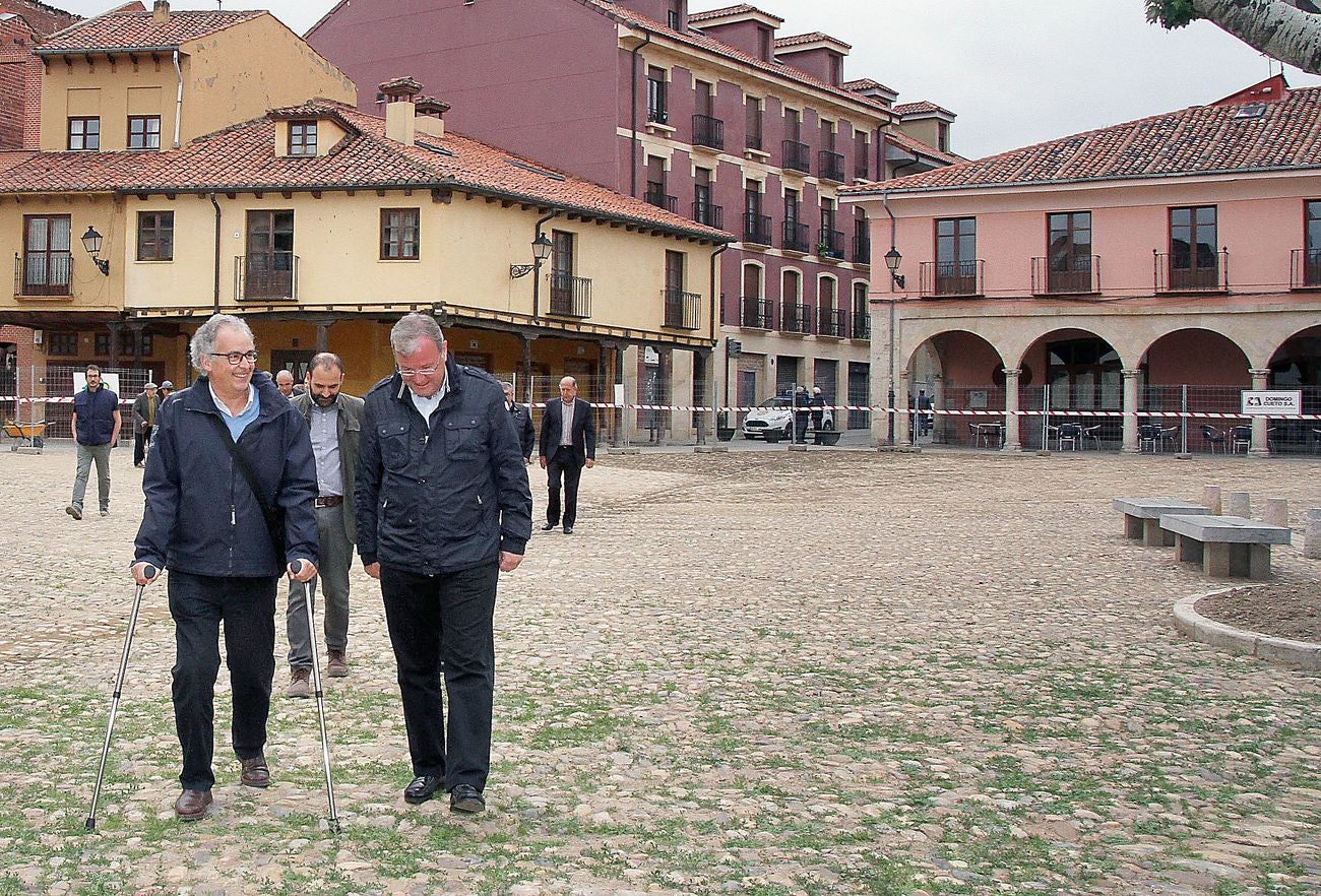 Fotos: Visita a las obras de la Plaza del Grano