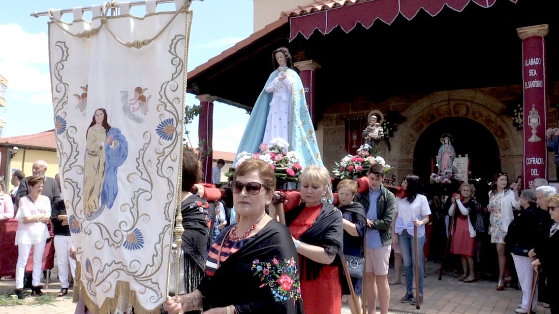 Fotos: Laguna de Negrillos celebra el Corpus Christi con la procesión de Sebastián