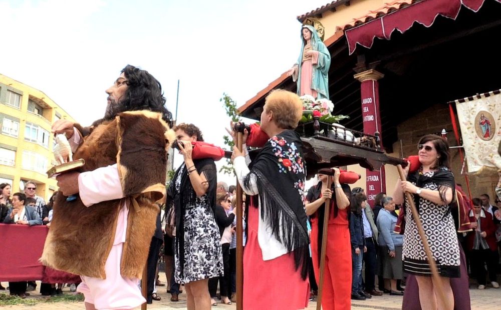 Fotos: Laguna de Negrillos celebra el Corpus Christi con la procesión de Sebastián