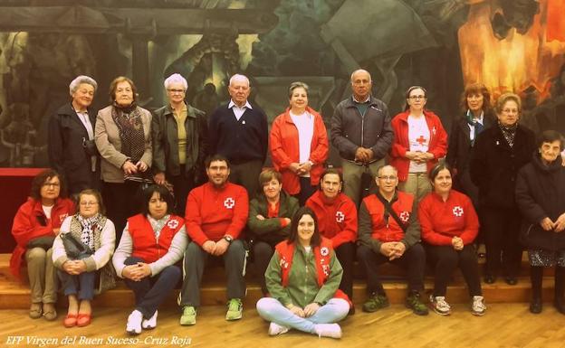 Cruz Roja organiza en la Escuela de FP de La Robla una jornada junto a los mayores