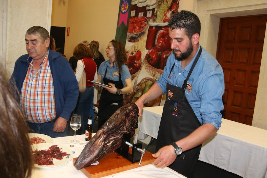 La tradicional marca de embutido leonés presenta en la Casa de las Carnicerías si nueva web enmarcada dentro de la Capitalidad Leonesa de la Gastronomía