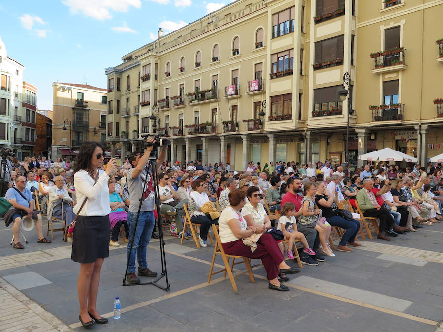Fotos: Concierto en la Plaza de la Regla