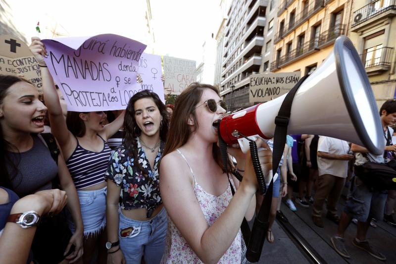 Decenas de asociaciones feministas convocan a la ciudadanía contra el sistema judicial «que ampara a violadores y desprotege a las mujeres»