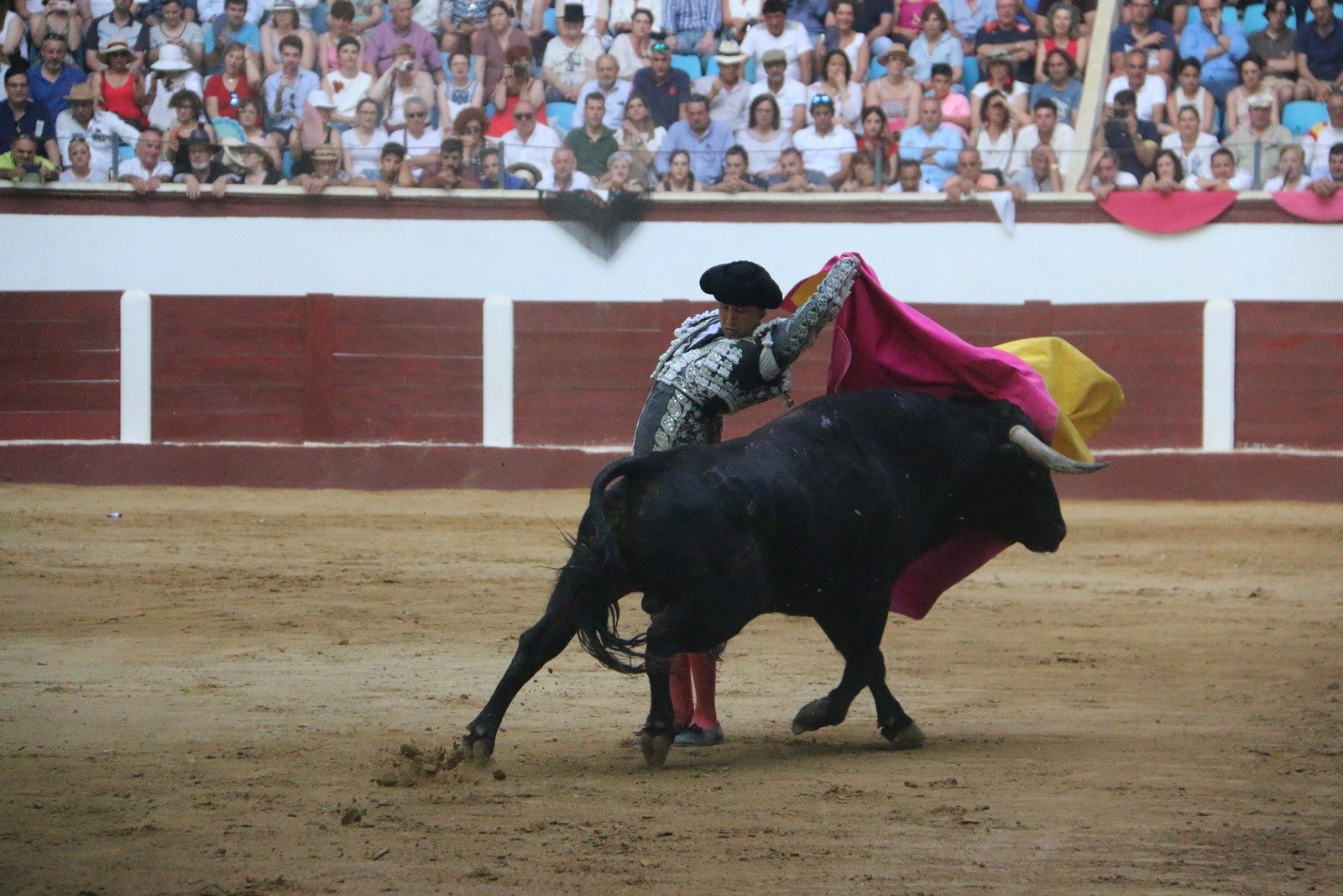 Fotos: Corrida del día  de San Juan, Morante, Manzanares, Talavante y Roca Rey