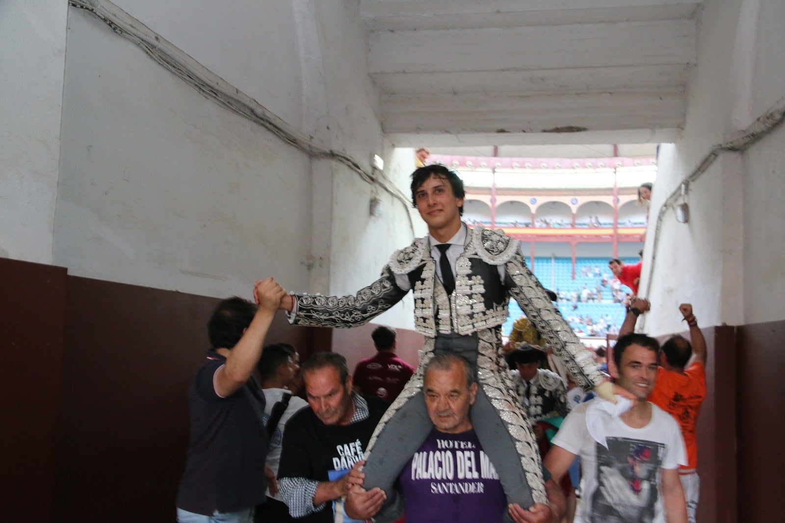 Fotos: Corrida del día  de San Juan, Morante, Manzanares, Talavante y Roca Rey