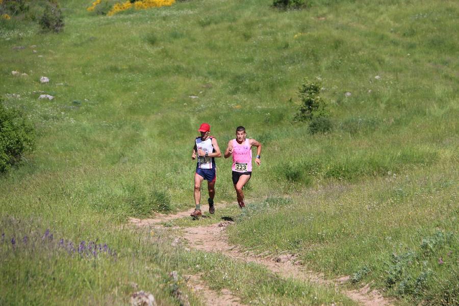 Primera prueba de la Copa Diputación de Trail 2018 que se celebra en el entrono de la localidad de Valporquero adentrandose en la cueva para recorrerla durante 400mts